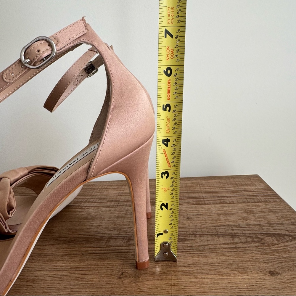 Steve Madden - Women's Trusty Heeled Sandal in Blush Satin size 9 - Picture 13 of 15